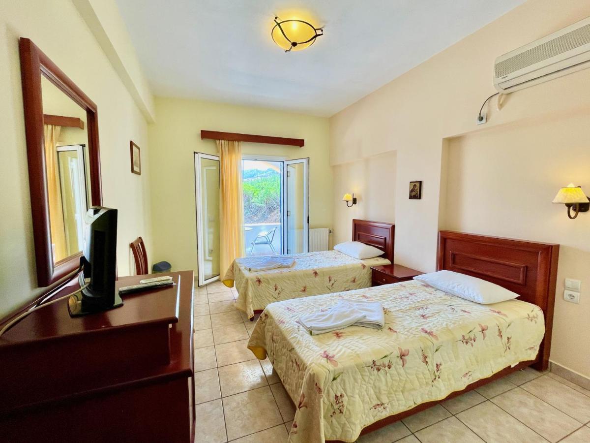 Venardos Hotel Agia Pelagia  Exteriér fotografie