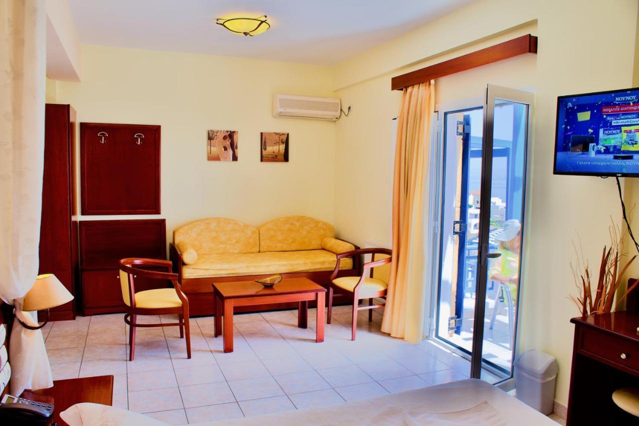 Venardos Hotel Agia Pelagia  Exteriér fotografie