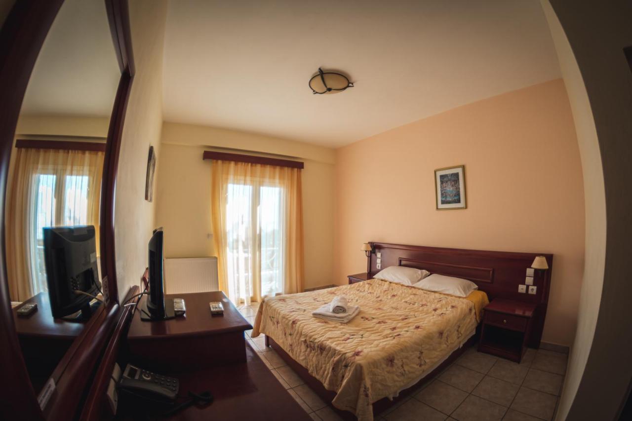 Venardos Hotel Agia Pelagia  Exteriér fotografie