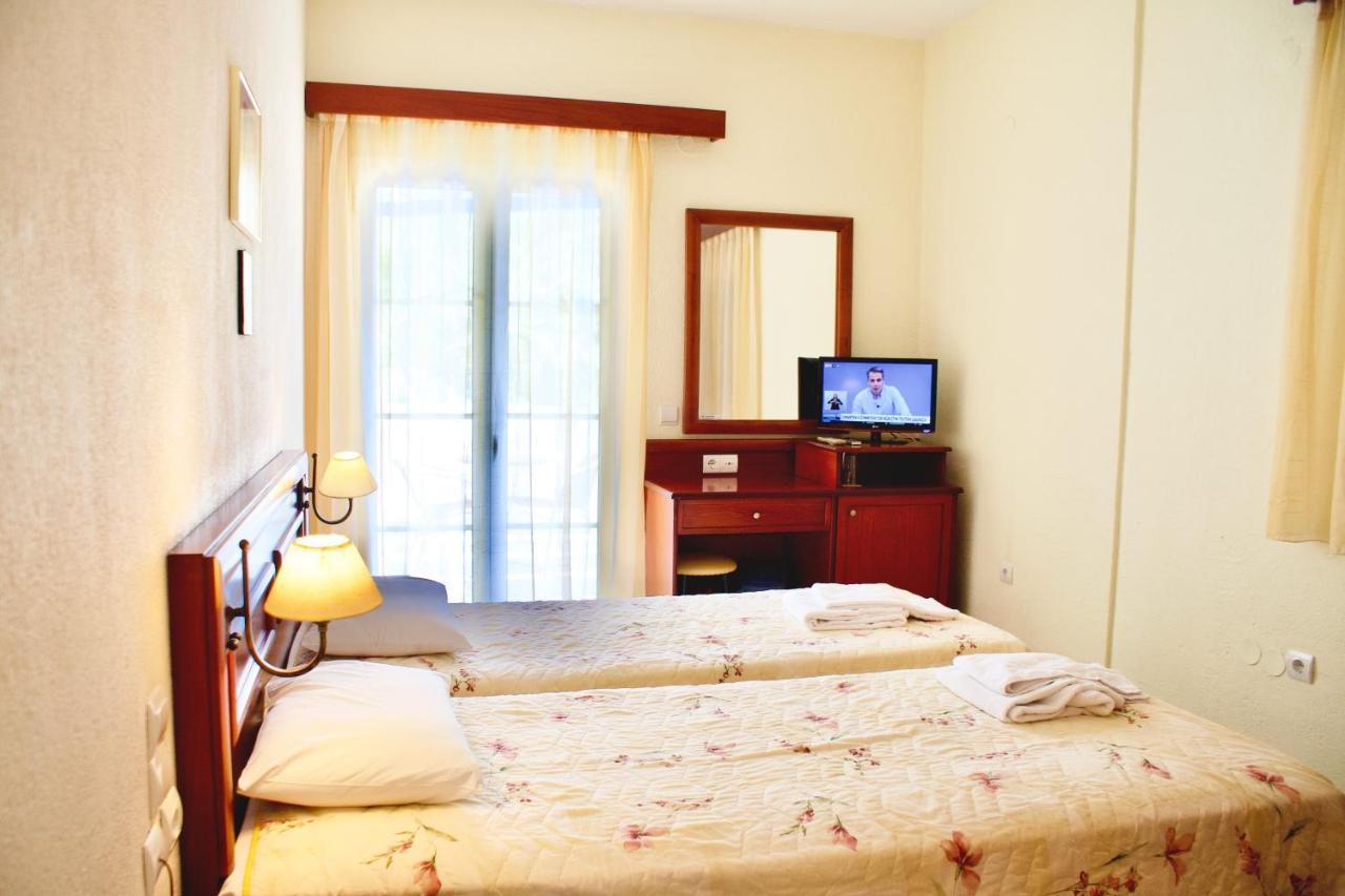 Venardos Hotel Agia Pelagia  Exteriér fotografie