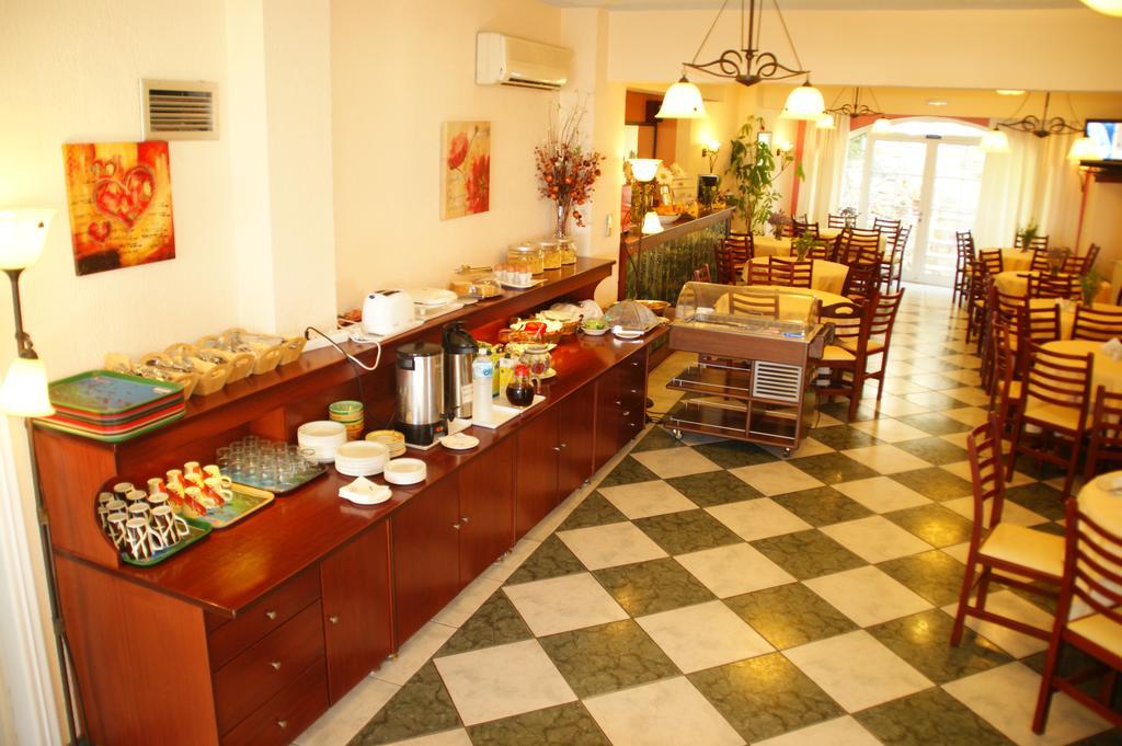 Venardos Hotel Agia Pelagia  Exteriér fotografie